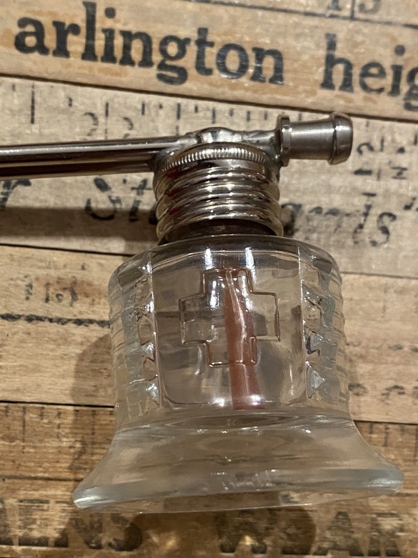 Vintage 1940’s Holmspray Throat & Nasal Atomizer & DeVilbiss Vaporizer gallery
