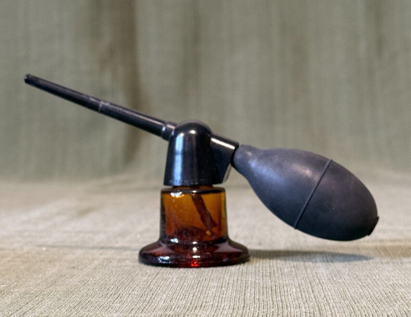 Vintage DeVilbiss Model 114 Atomizer - For Any Solution Original Box and Instruc gallery