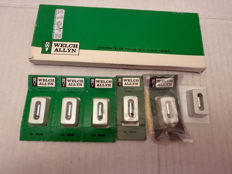 Vintage Medical Equipment Welch Allyn Number 00200 Replacement Lamp Bulbs