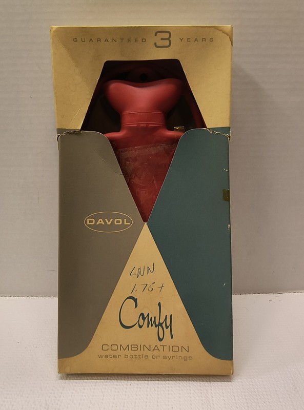 Vintage Davol Rubber Company Petal Hot Water Bottle W/ Box and Accessories USA