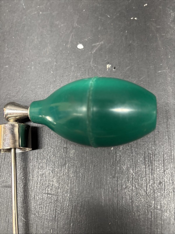 Vintage DeVilbiss Style Metal Atomizer Sprayer Green Squeeze Bulb Barber Medical gallery