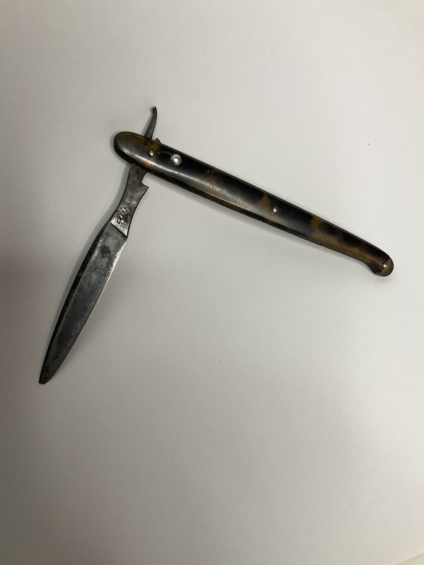 RARE VINTAGE MEDICAL FOLDING SCALPEL BLADE CHARRIERE (PARIS) BEAUTIFUL HANDLE