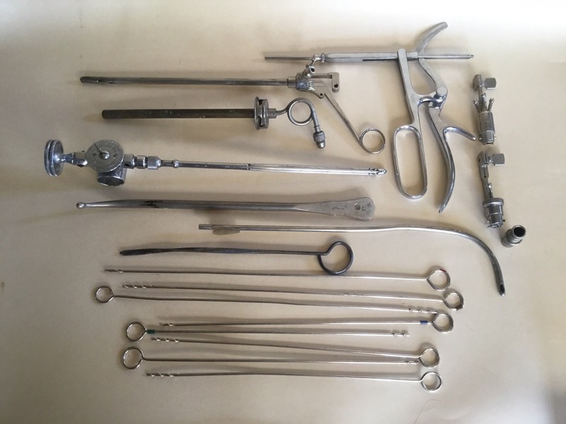 COLLECTION VINTAGE MEDICAL INSTRUMENTS & TOOLS -A.S. ALOE, A.C.M.I., HSTTINGER,