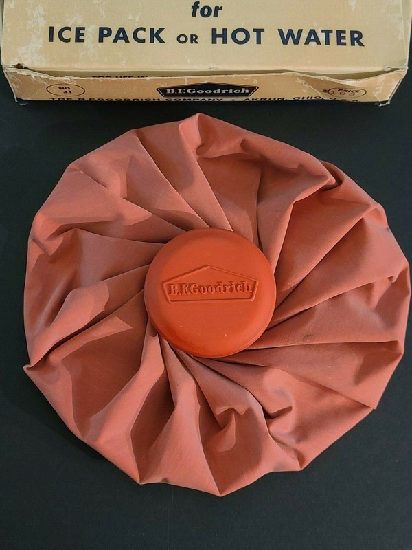 Vintage B.F. Goodrich Dual Purpose Bag Ice Or Hot Water Pack In Original Box gallery
