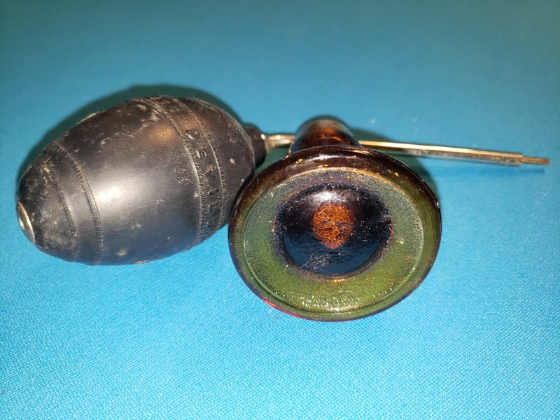ANTIQUE 1930s DEVILBISS No14 YELLOW GLASS SPRAY ATOMIZER gallery