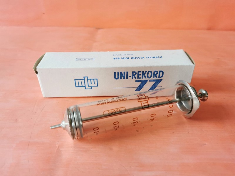 OLD VINTAGE RECORD SYRINGE GLASS & BRASS ORIGINAL BOX GDR UNI-RECORD 50cc 50ml