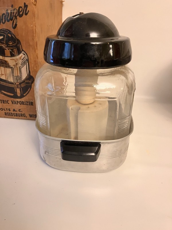 Vintage Hankscraft Electric Steam Vaporizer Model 203 W/ Original Box gallery