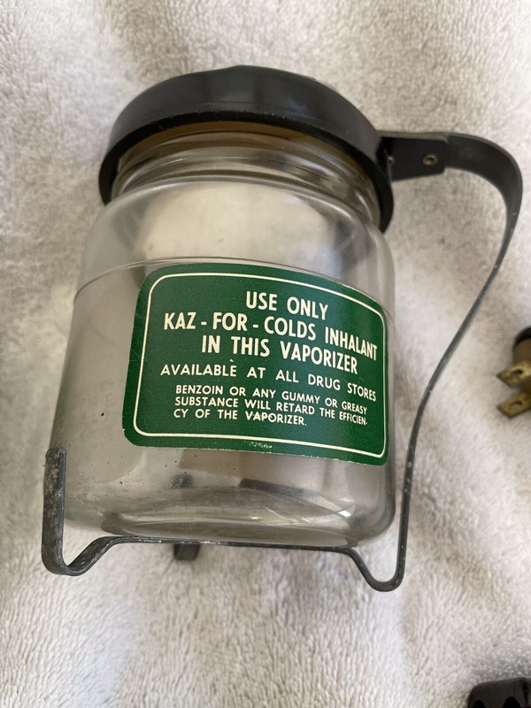VINTAGE ANTIQUE KAZ NO. 45 ELECTRIC VAPORIZER gallery