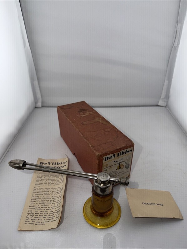 1930s Dr. DeVilbiss Atomizer No. 12 Golden Glass Sprayer Mist w Box – No Bulb