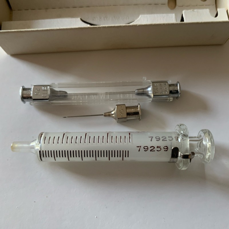 Lot of 2 Vintage B-D YALE HYPODERMIC SYRINGE No. 2Y Made USA In Original Box 2cc gallery