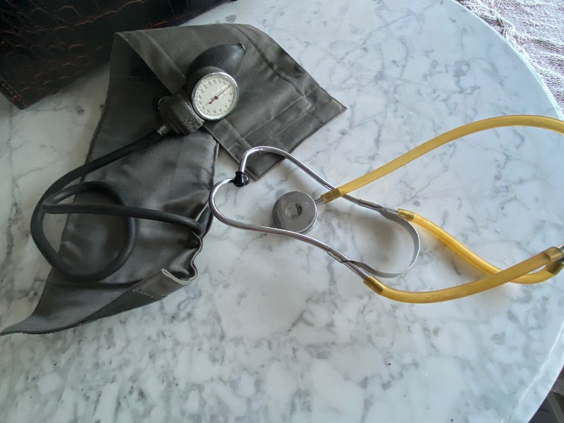 Vintage Medical Medicine Tycos Blood Pressure Streamliner Stethoscope Misdom