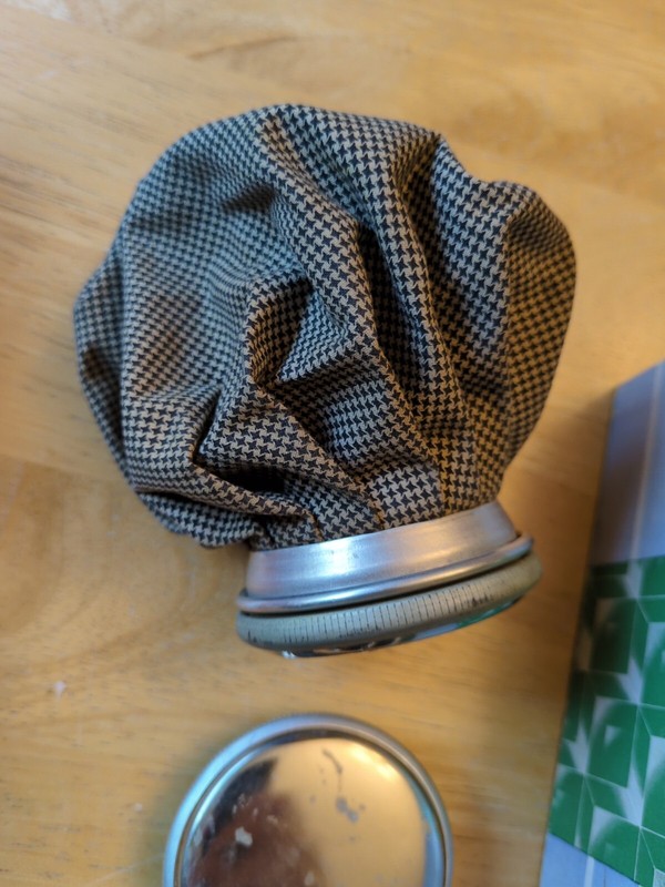 Vintage Tyson Rubberized Six Inch Ice Bag Walgreen Houndstooth Check 2 Lids Box gallery