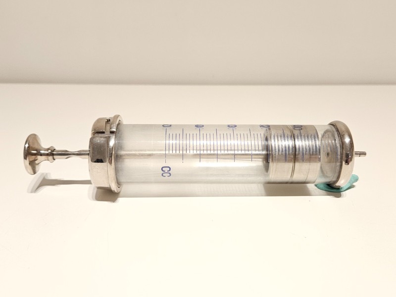 VINTAGE WW2 ERA RARE BIG 50 cc METAL AND GLASS GERMANY MEDICAL SYRINGE "INJECTA" gallery