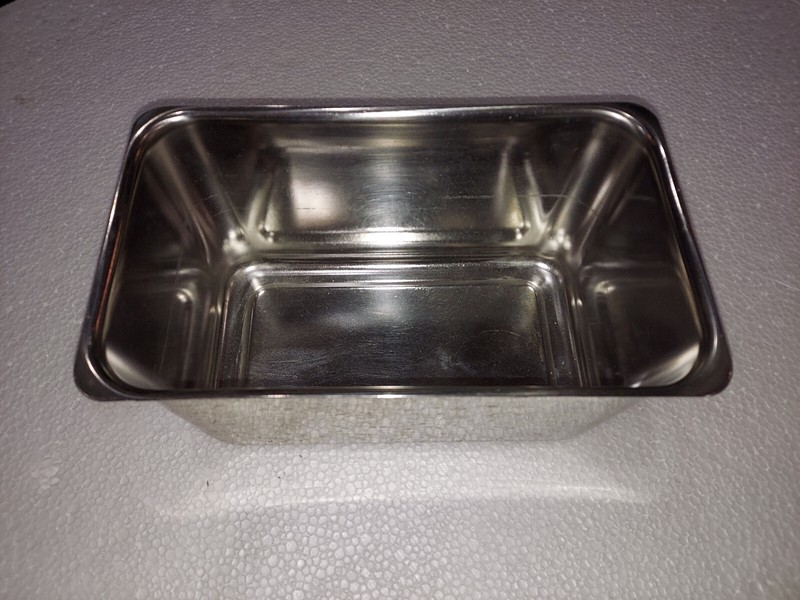 22SS71 STAINLESS STEEL PAN, POLAR 405, 3-62, 9-7/8" X 5-7/8" X 5" DEEP, VGC