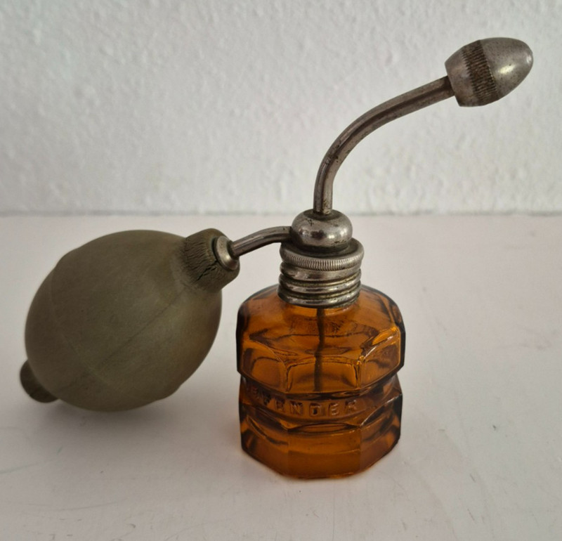 Vtg Rexall Drugstore Defender Throat & Nasal Amber Glass Bottle Atomizer Empty gallery