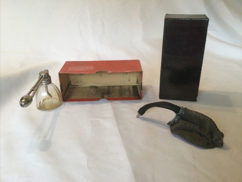Vintage DeVilbiss Made ATLAS ATOMIZER NO. 24 Glass Spray Bottle In Box gallery