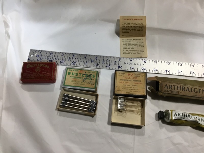 Vintage medication and needles — Sold as a LOT OF SIX (6) items.