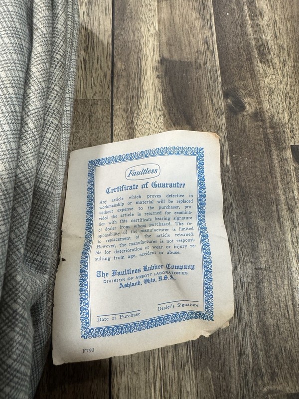 Vintage Faultless Hospital Ice Cap W/Box gallery