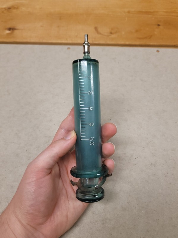 Antique 1930s VIM Emerald No 851 Medical Syringe Green Glass RARE 50CC Large gallery