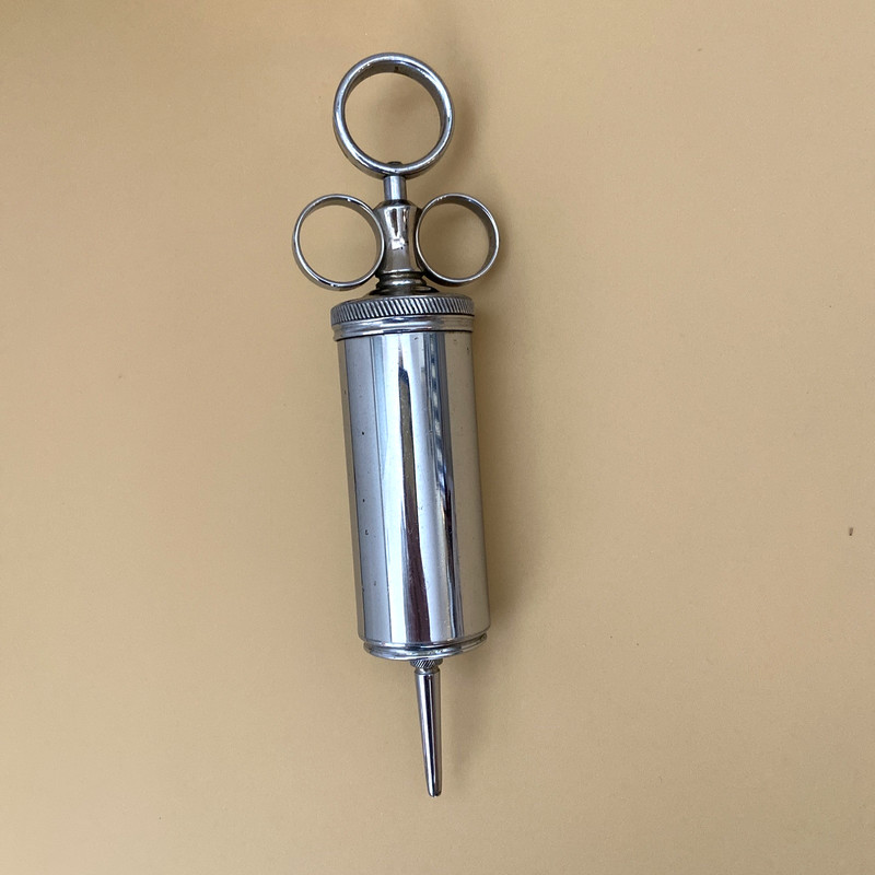 Vintage Ear and Bladder 3-Finger Syringe #254, Beckton Dickinson, 2oz, 8″