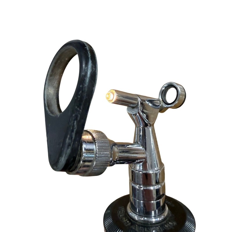 Vintage Welch Allyn 2.5v Operating Otoscope also for Vet Clinics SKAN. NY