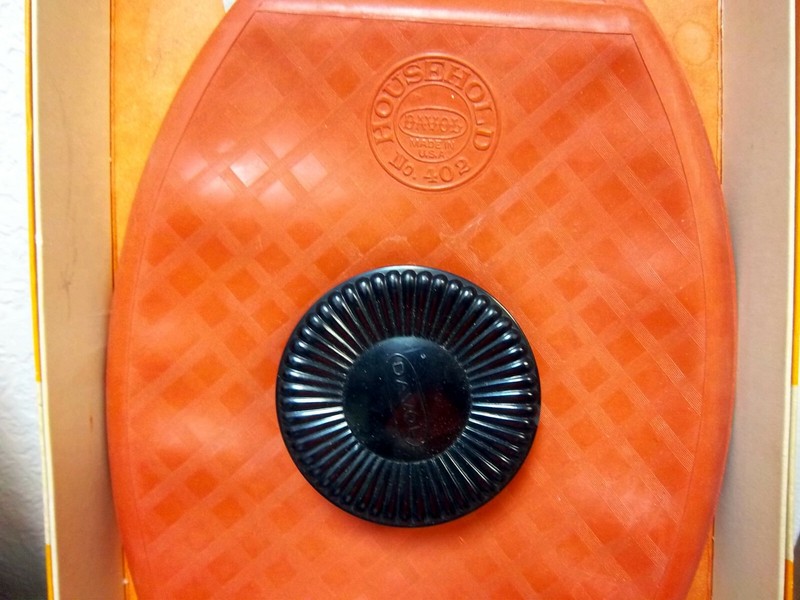vintage Davol standard Ice cap (rubber ice pack) #402 new unused in original box gallery