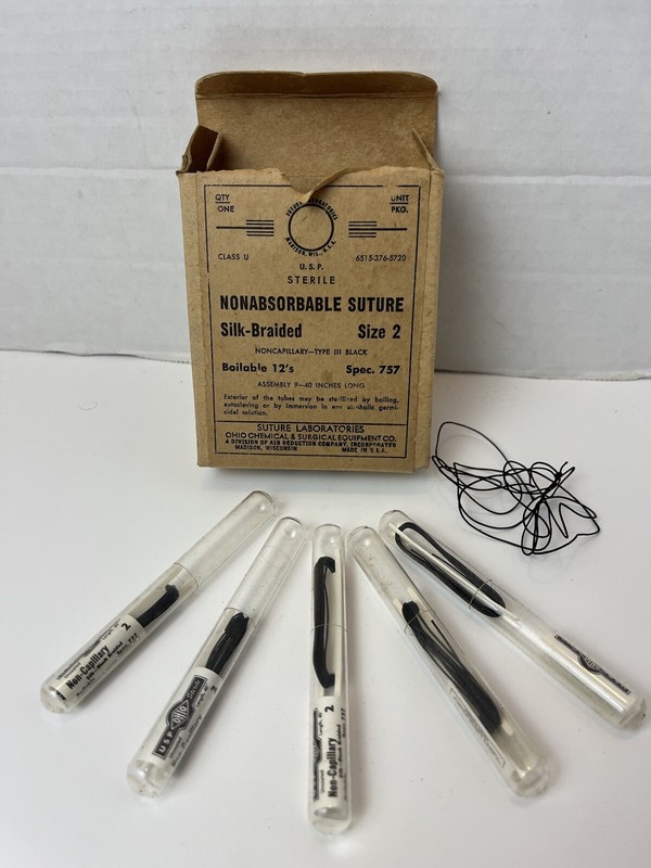 Vintage Non Absorbable Sutures Glass Enclosure Nice Box 1 Day Ship!👍