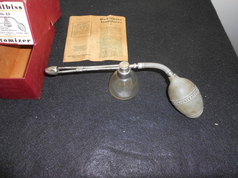 VTG DeVilbiss NO.15 GLASS NOSE & THROAT SPRAYER ATOMIZER w/BOX & DIRECTIONS gallery