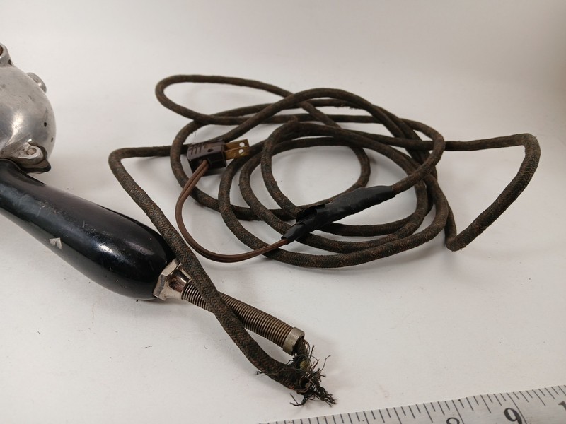 VTG 1920’s 30’s Shelton Knickerbocker Vibrator No Attachments Parts Works gallery