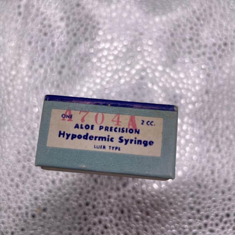 Vintage Aloe Precision Hypodermic Syringe - A704A 2CC USA ALOE COMPANY gallery
