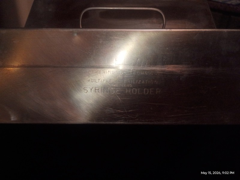 VINTAGE LIFELINE HETHERINGTON TECHNIQUE STERILIZATION SYRINGE HOLDER MEDICAL Box