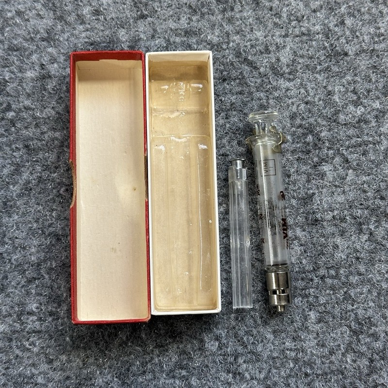 VIM Hypodermic Syringe I 402 - 2cc Standard Macgregor Instrument Co. USA Vintage gallery