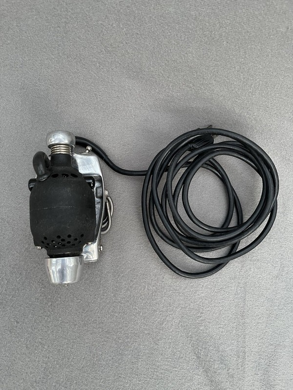Vintage Oster Stim-U-Lax Junior Model M4 NL Handheld Personal Massage Machine gallery