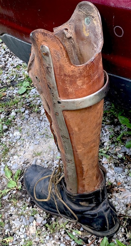 Antique Surgical Medical Leather Prosthetic Leg Bizarre Oddity Halloween prop gallery