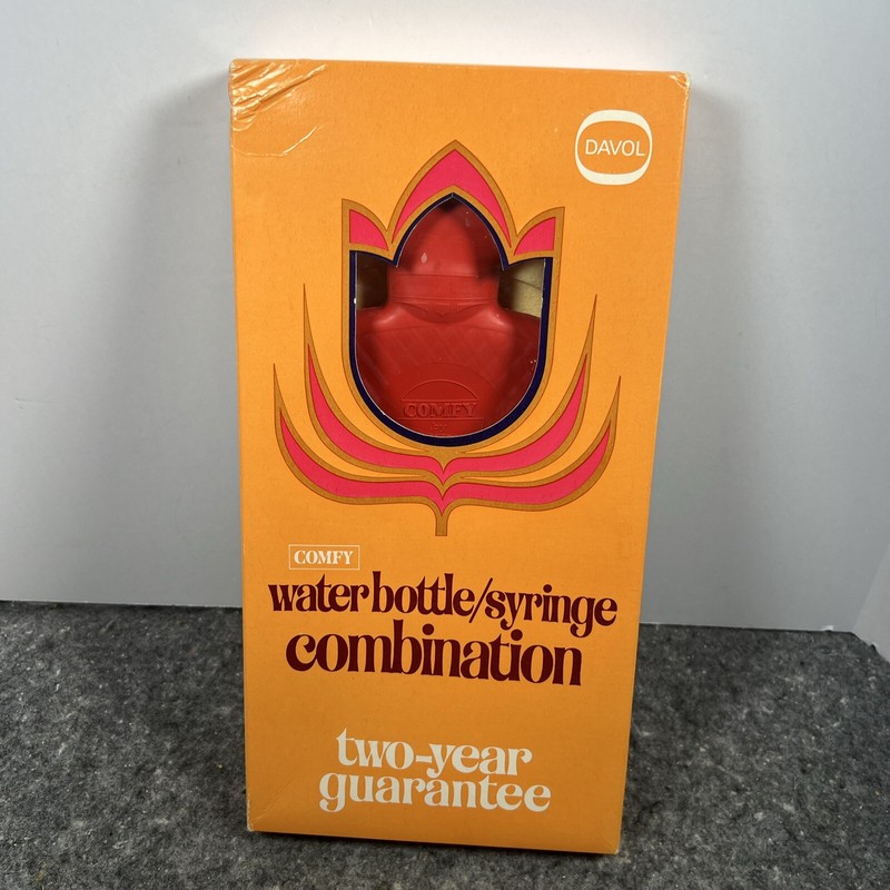 VINTAGE DAVOL COMFY WATER BOTTLE/SYRINGE COMBINATION #12-RED RUBBER ORIGINAL BOX