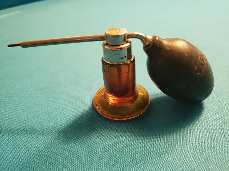 ANTIQUE 1930s DEVILBISS No14 YELLOW GLASS SPRAY ATOMIZER gallery