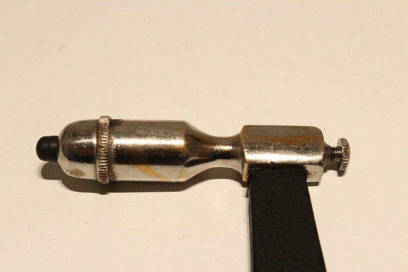 VINTAGE WW2 ERA MEDICAL DOCTORS REFLEX ORTHOPEDIC HAMMER WITH WOODEN HANDLE gallery