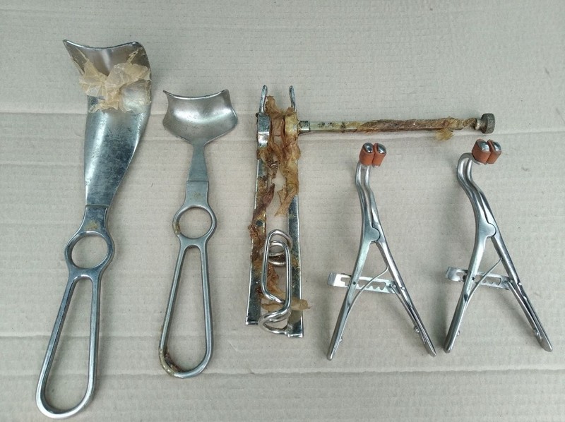Set of 5 Rare Vintage Soviet Medical Surgical Instruments – NEW!