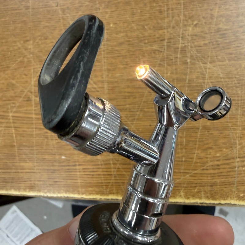 Vintage Welch Allyn 2.5v Operating Otoscope also for Vet Clinics SKAN. NY gallery