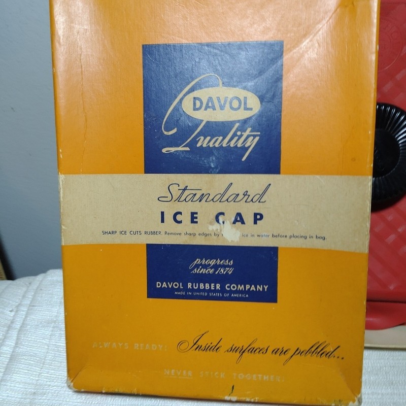 Vintage Davol Rubber Company Standard Ice Cap with Original Box 1940s-50s... gallery