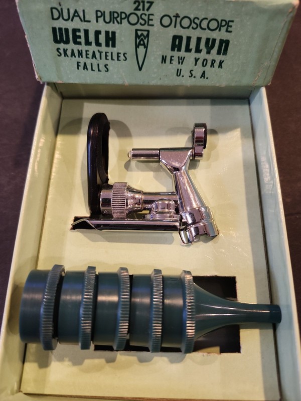 Welch Allyn Dual Purpose Otoscope Model 217 Complete New In Box Oddities gallery