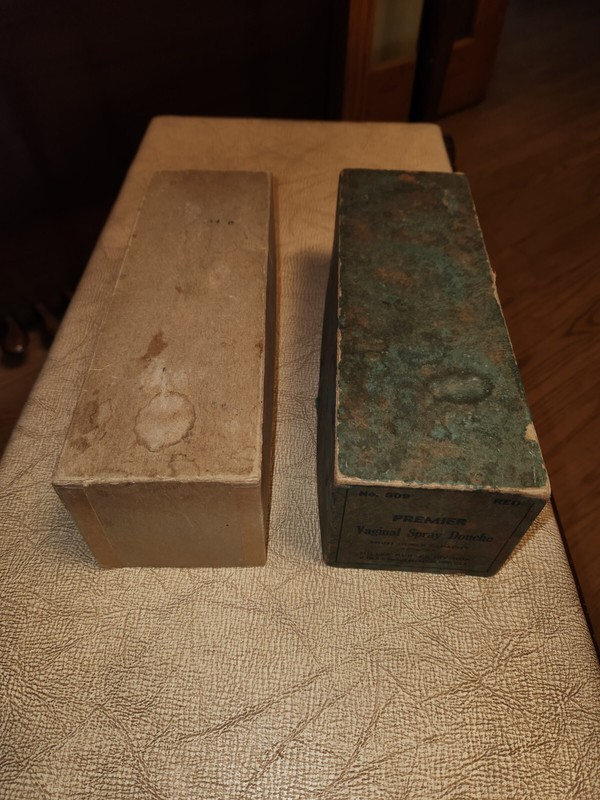 Vintage Box - Vaginal Spray Douche - Miller Rubber Division of B.F. Goodrich Co. gallery
