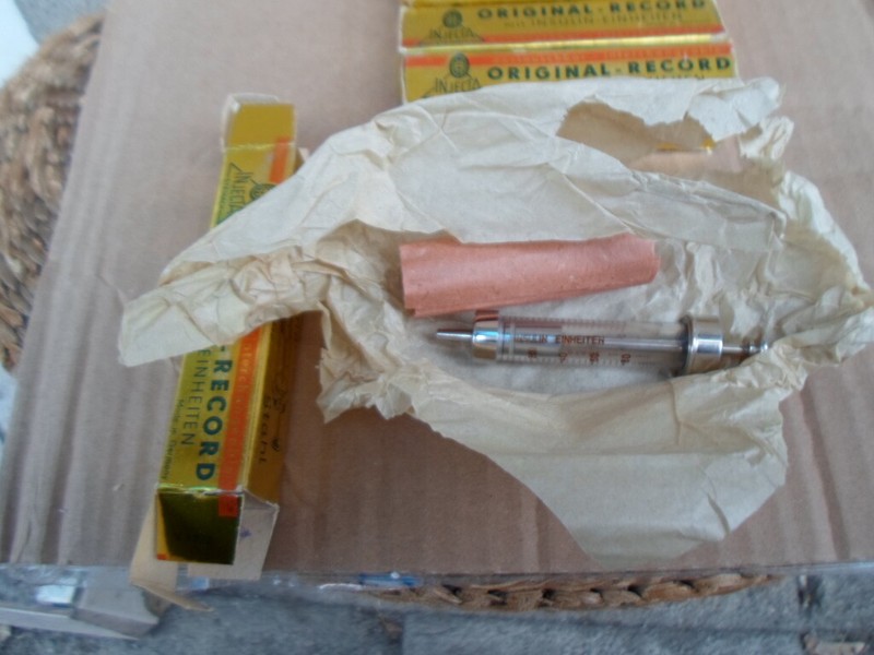 Vintage 1970's LOT of 5 Thermo Glass Syringe Injecta Original Record 2ml Germany gallery