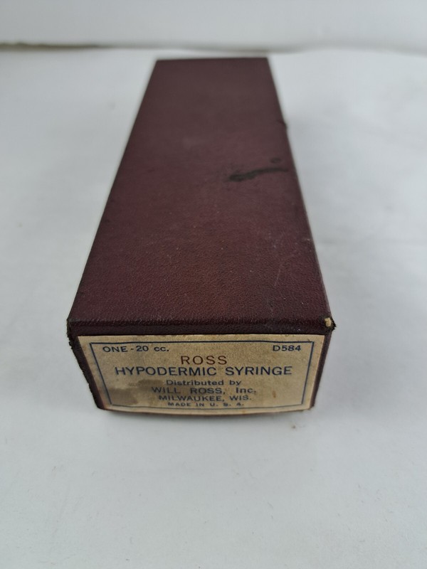 Vintage Will Ross Glass Hypodermic Syringe 20 CC D584