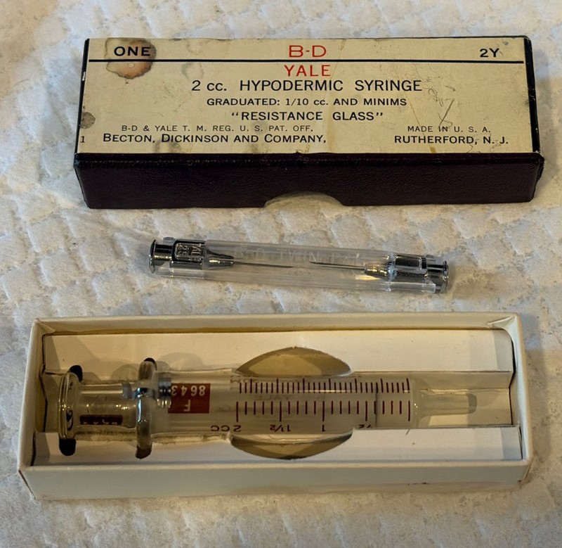 Vintage Glass Hypodermic Syringe 2 cc B-D Yale Collectible Medical Instruments gallery