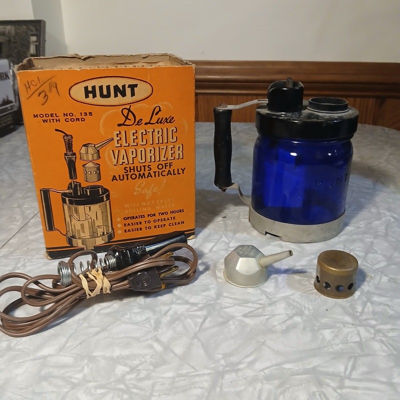 Hunt De Luxe Electric Vaporizer Model No. 135 Cobalt Blue Glass Complete