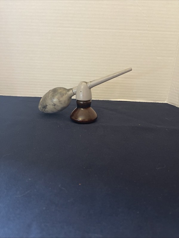 DeVilbiss Atomizer~Amber Glass Nose & Throat Medical Device Spray Vintage