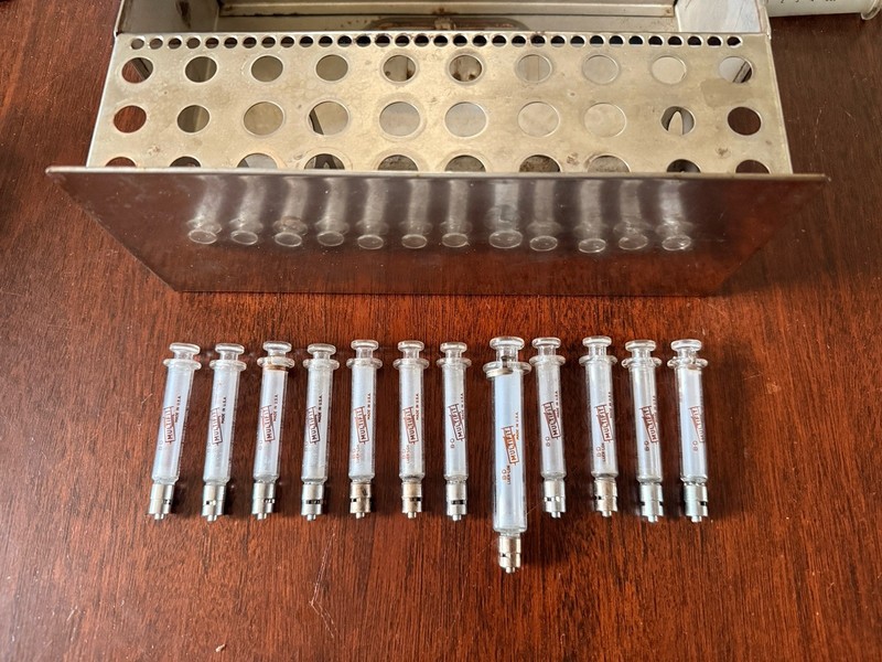 VINTAGE Lifeline STERILIZER Carrier MEDICAL Case w 12 Multi-fit Glass Syringes