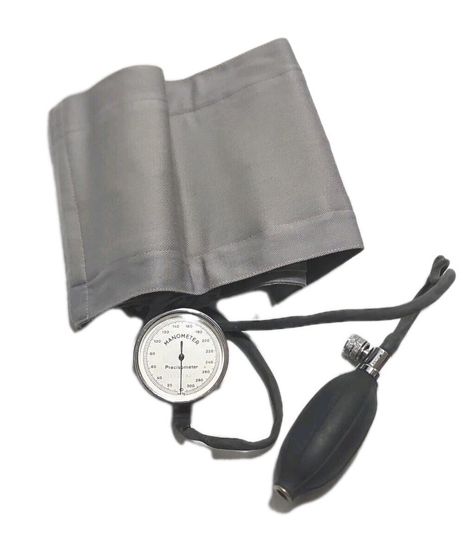 Vintage Sphygmomanometer Propper MFG Co Inc with Case ssc and paperwork