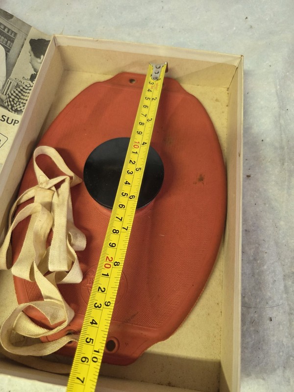 Vintage B.F. Goodrich Oval Ice Cap With Box. See Pics gallery